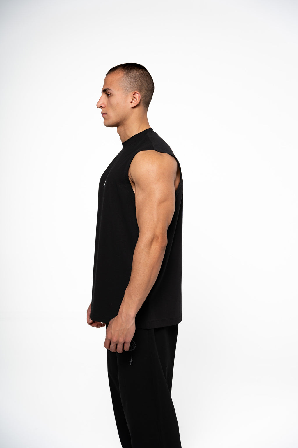 oversized tank top rlntlss dept.