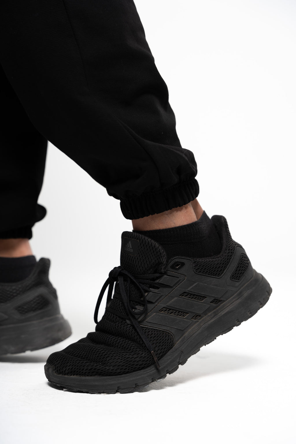 Black Areo-flecee Cuffed