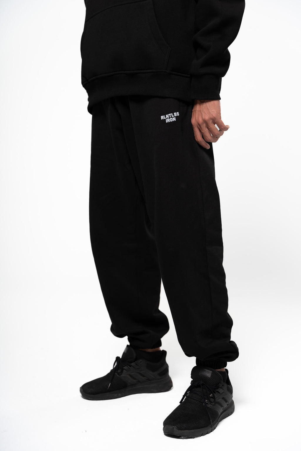 Black Areo-flecee Cuffed